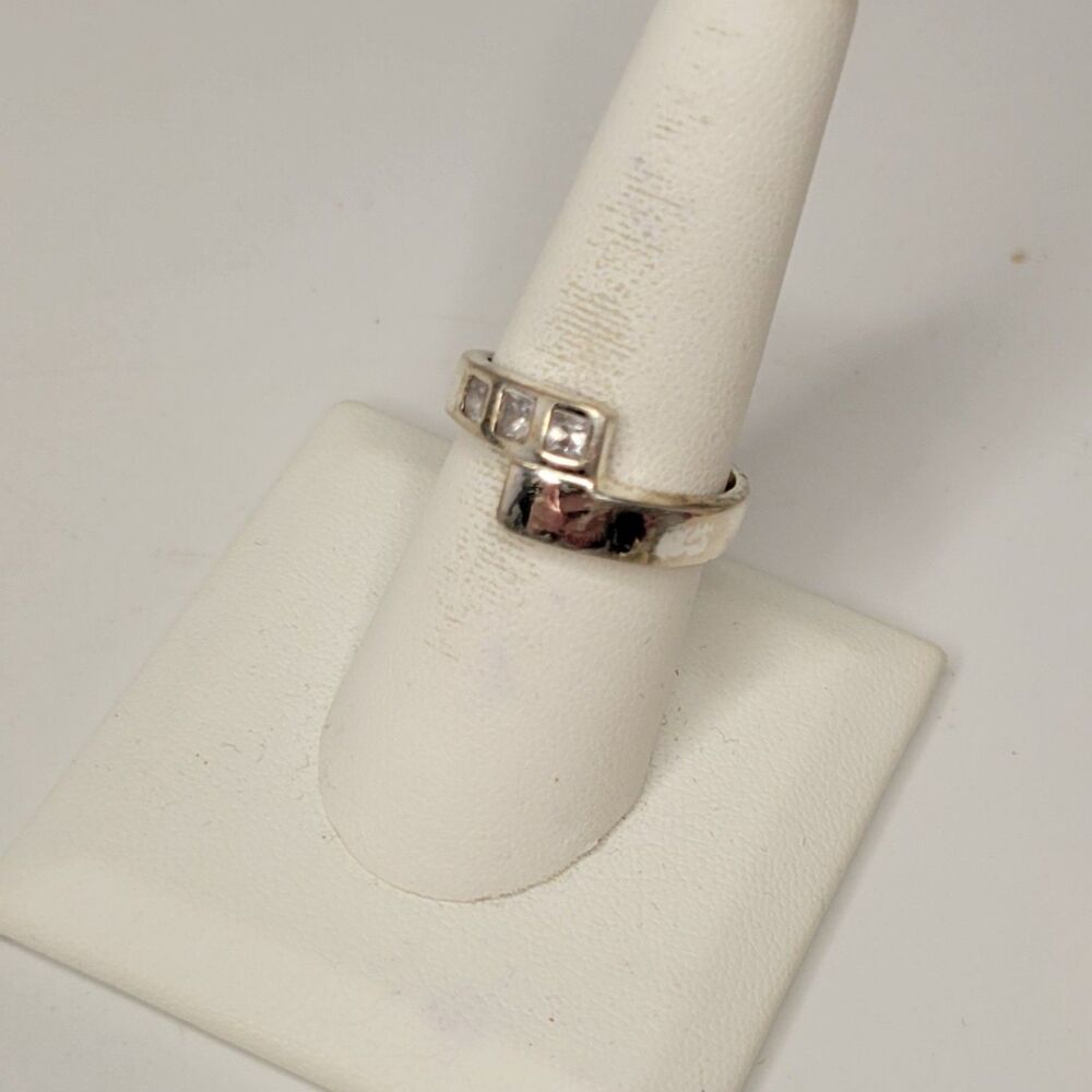 ▪︎Size 8 Ring